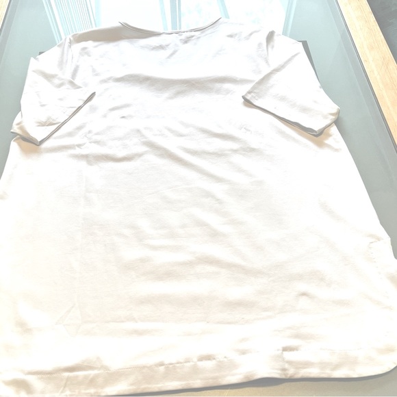 CÉLFIE in black beaded letters on white t-shirt Top - white stretchy fabric - Picture 7 of 14